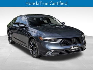 Used 2023 Honda Accord Touring video 2