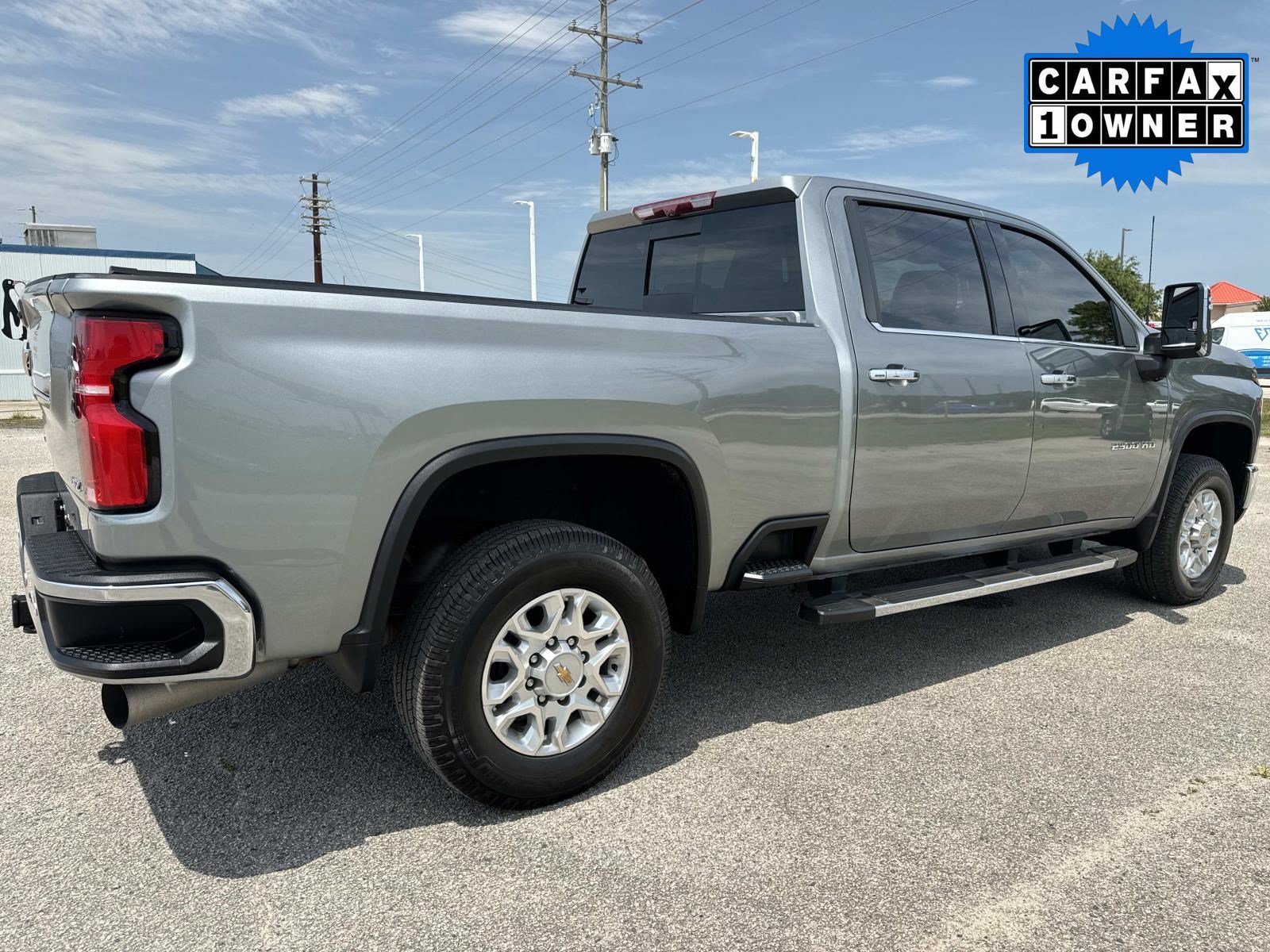 Used 2024 Chevrolet Silverado 2500 LTZ w/ LTZ Premium Package AWD/4WD image 4