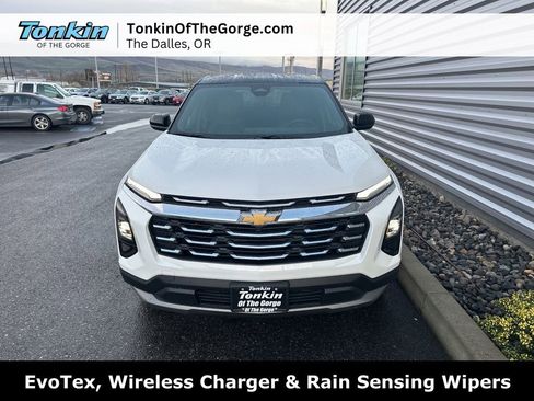 New 2026 Chevrolet Equinox LT w/ Convenience Package II image 10