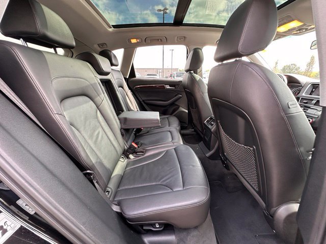 Used 2017 Audi Q5 2.0T Premium AWD/4WD image 31