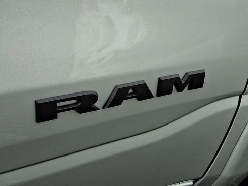 New 2026 RAM 1500 4x4 Crew Cab image 13