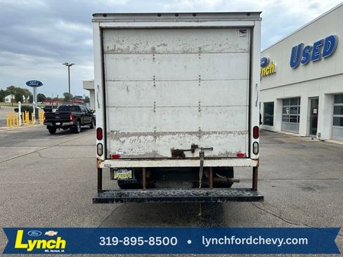 Used 2013 Ford E-450 and Econoline 450 Super Duty image 12