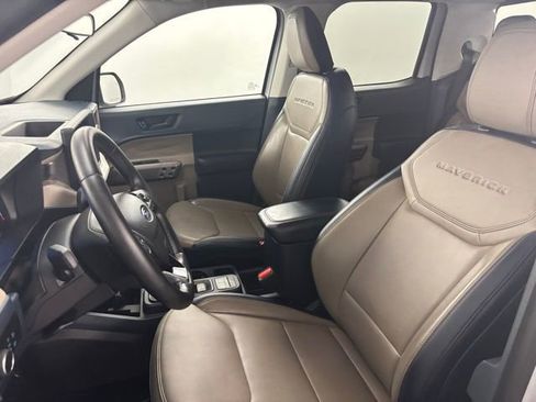 Used 2025 Ford Maverick Lariat w/ 4K Tow Package AWD/4WD image 16