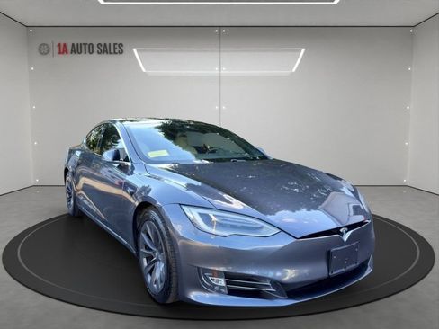 Used 2020 Tesla Model S Long Range Plus AWD/4WD image 7