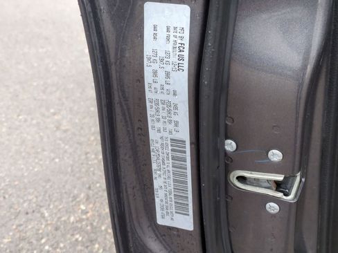 Used 2020 Jeep Cherokee High Altitude image 36