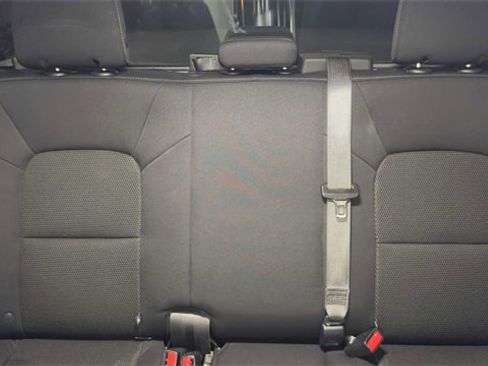 Used 2024 GMC Canyon Elevation image 26