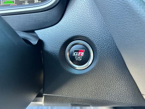 Used 2025 Toyota Corolla Premium image 17