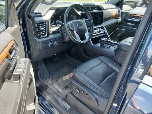 Used 2023 GMC Sierra 1500 Denali w/ Denali Reserve Package AWD/4WD image 10