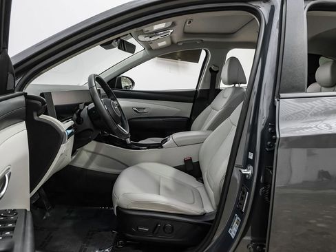 Used 2025 Hyundai Tucson SEL image 4