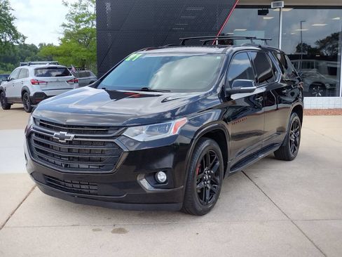 Used 2021 Chevrolet Traverse Premier w/ Redline Edition AWD/4WD image 1
