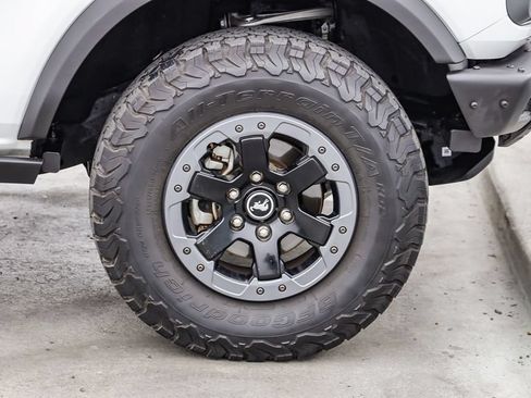 Used 2022 Ford Bronco Badlands AWD/4WD image 11