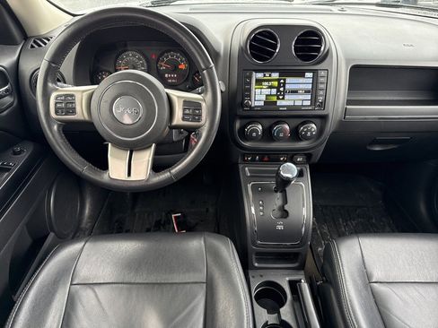 Used 2016 Jeep Patriot High Altitude image 7