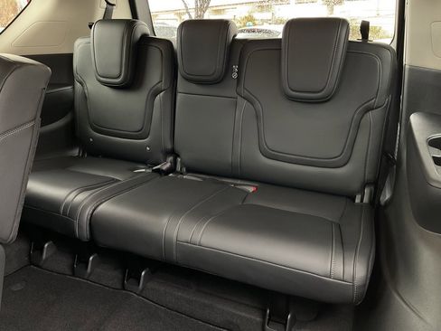 New 2026 Nissan Armada SV image 18