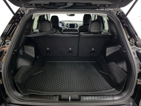 Used 2022 Jeep Cherokee Latitude Lux image 11