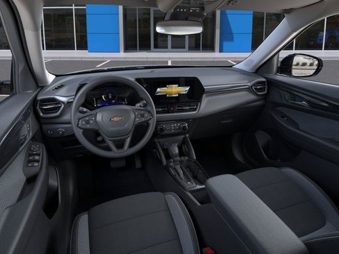 New 2026 Chevrolet TrailBlazer LT w/ Driver Confidence Package FWD image 15