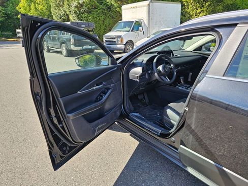 New 2025 MAZDA CX-30 AWD 2.5 S w/ Preferred Package image 21