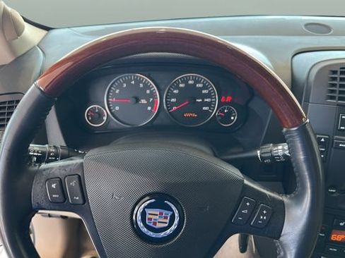Used 2005 Cadillac SRX w/ Preferred Equipment Group AWD/4WD image 11