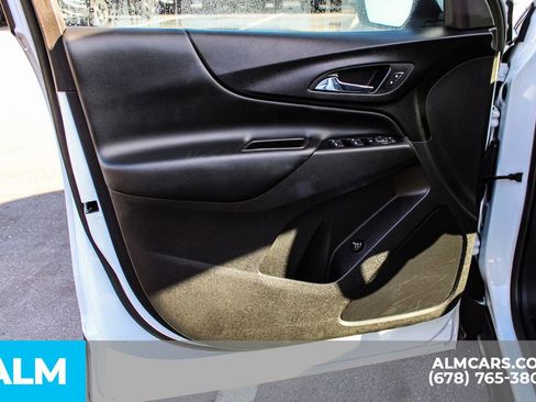 Used 2020 Chevrolet Equinox LT image 38