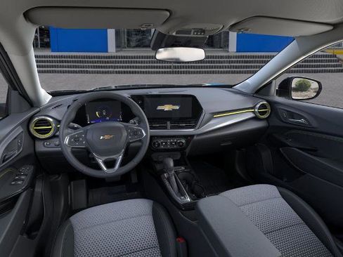 New 2026 Chevrolet Trax LT image 15
