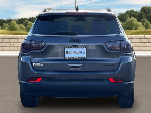 Used 2020 Jeep Compass Latitude image 4