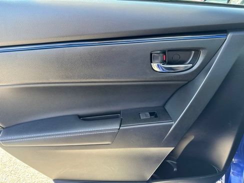 Used 2017 Toyota Corolla SE w/ Carpet Mat Package (TMS) FWD image 23