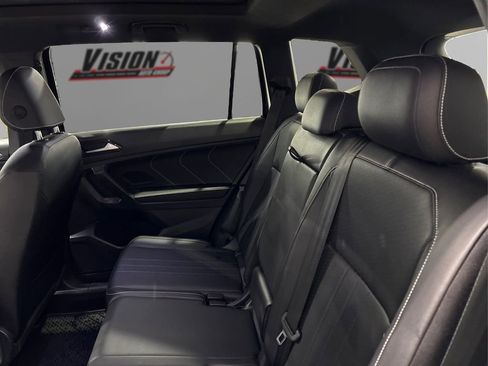 Used 2022 Volkswagen Tiguan SE R-Line image 10