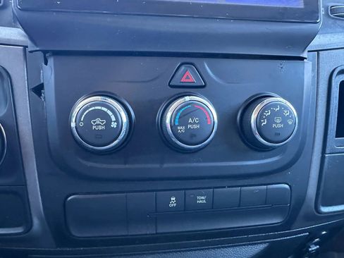 Used 2018 RAM 1500 Express image 28