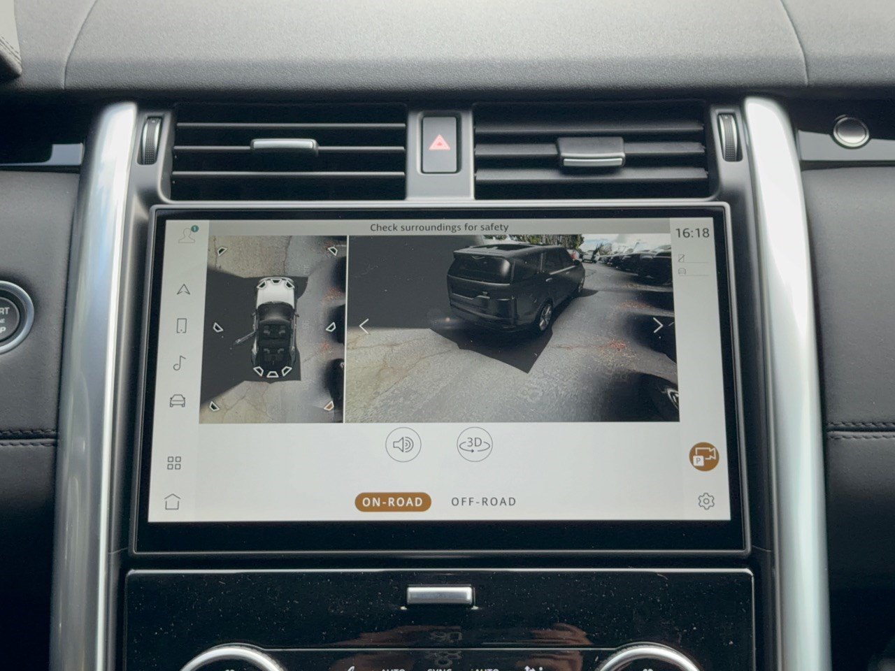 New 2026 Land Rover Discovery S AWD/4WD image 23