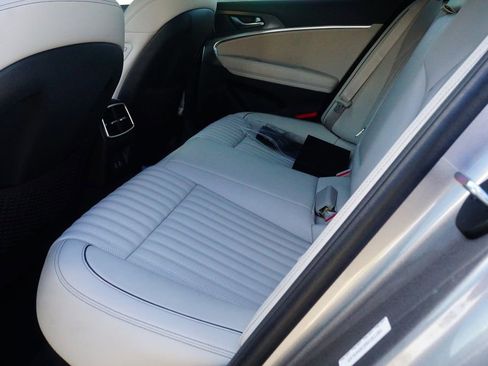 New 2025 Genesis G70 2.5T w/ Sport Prestige Package image 19