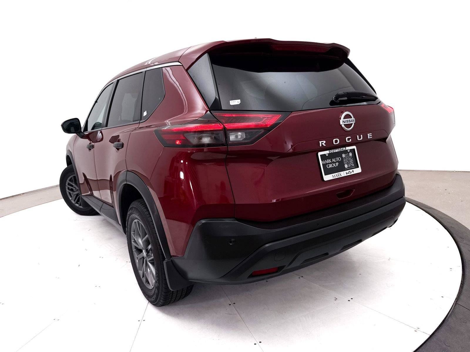 Used 2021 Nissan Rogue S FWD image 6