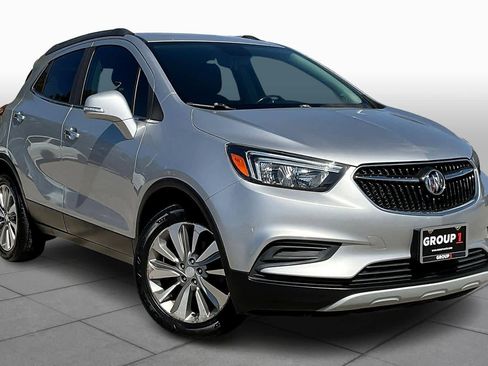 Used 2019 Buick Encore Preferred image 2