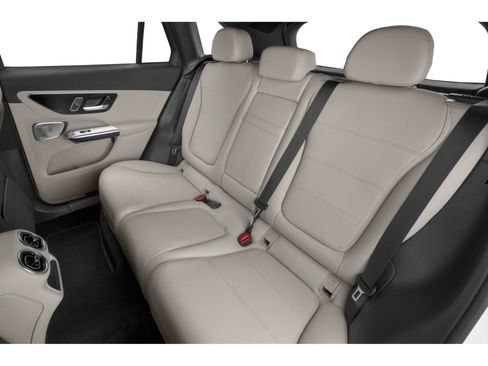 Certified 2026 Mercedes-Benz GLC 350e 4MATIC image 8