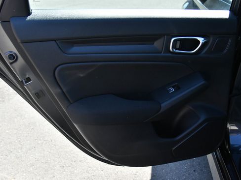 Used 2025 Honda Civic Sport image 33