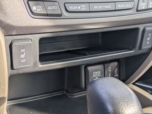 Certified 2017 Honda Pilot EX-L image 18