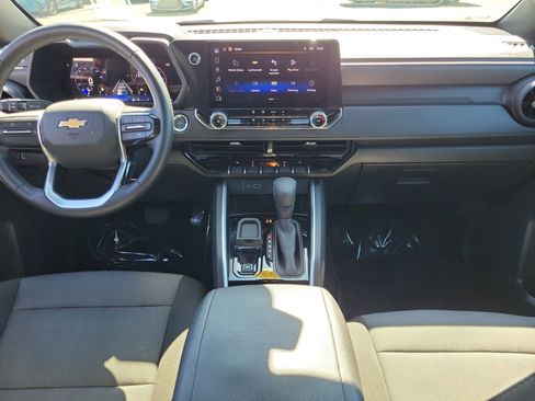 Used 2025 Chevrolet Colorado W/T w/ WT Custom Package RWD image 9