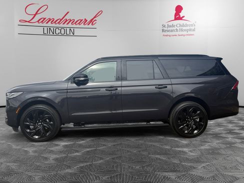 Certified 2025 Lincoln Navigator L Black Label image 2