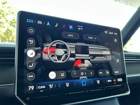 New 2025 Volkswagen ID. Buzz Pro S image 33