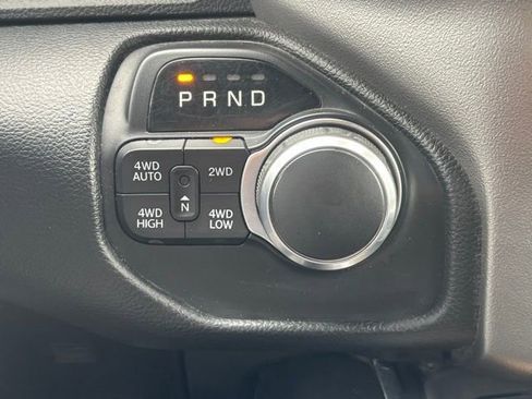 Used 2019 RAM 1500 Big Horn AWD/4WD image 24