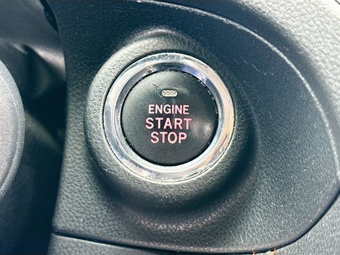 Used 2019 Subaru Crosstrek 2.0i Limited w/ 18" Wheel Sport Package image 9