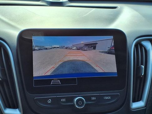 Used 2023 Chevrolet Malibu RS FWD image 29