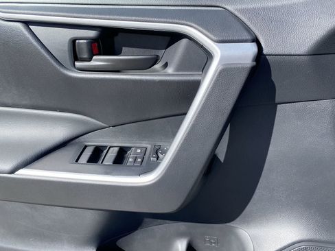 Certified 2025 Toyota RAV4 LE image 18