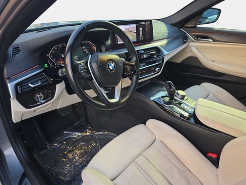 Used 2023 BMW 540i w/ Premium Package RWD image 16