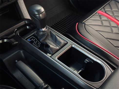 Certified 2023 Toyota Tacoma TRD Off-Road image 23