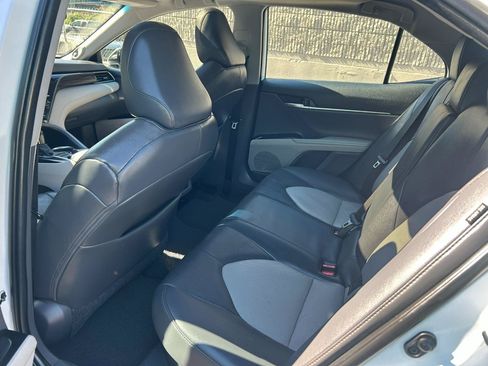 Used 2020 Toyota Camry XLE w/ Driver Assist Package FWD image 13