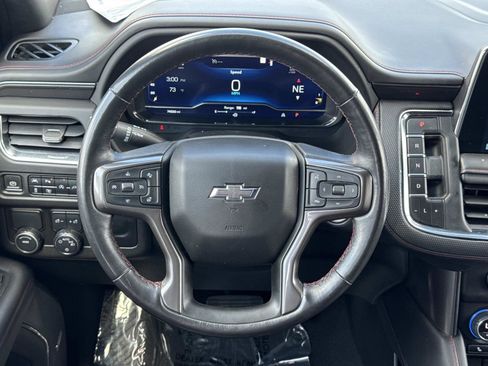 Used 2022 Chevrolet Suburban RST w/ Luxury Package image 10