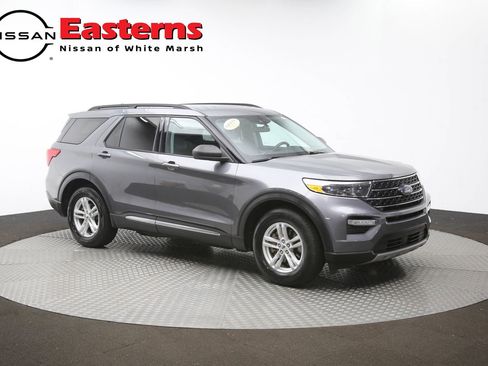Used 2023 Ford Explorer XLT w/ Equipment Group 202A RWD image 48