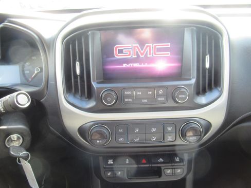 Certified 2017 GMC Canyon SLT w/ Driver Alert Package AWD/4WD image 12