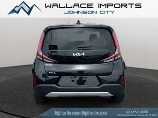 Used 2024 Kia Soul LX w/ Option Group 015 FWD video 4