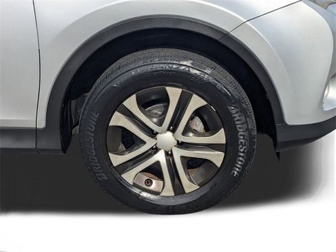 Used 2013 Toyota RAV4 LE image 10