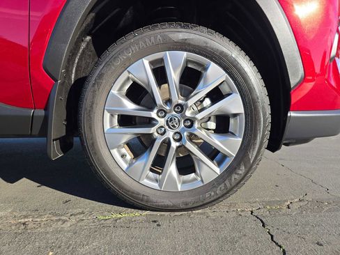 Certified 2024 Toyota RAV4 XLE Premium image 9